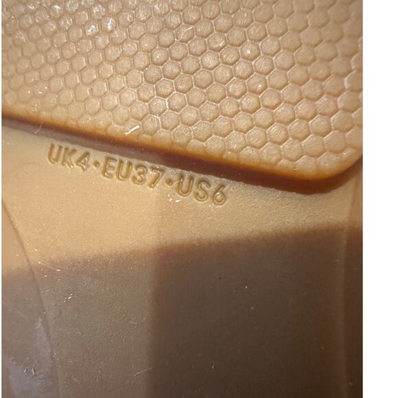 FitFlop Women's Allegro Fringe Buckled Leather Loafers Beige Size 6 NWOB - Picture 13 of 13